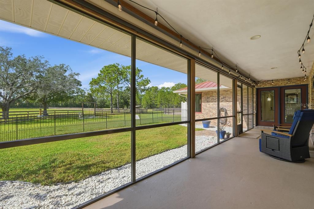 待售: $1,300,000 (4 贝兹, 2 浴室, 2108 平方英尺)