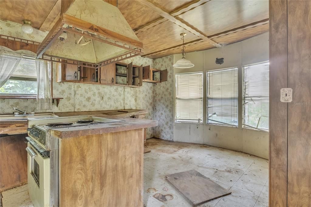 For Sale: $140,000 (0 beds, 0 baths, 1260 Square Feet)