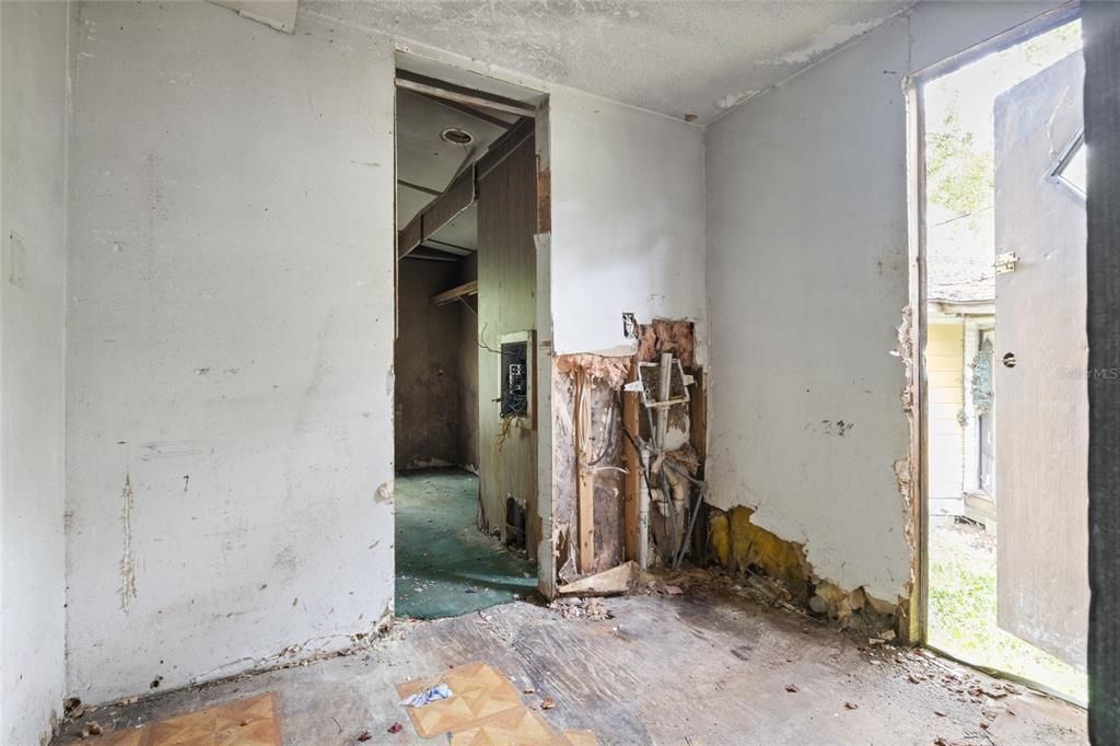 For Sale: $140,000 (0 beds, 0 baths, 1260 Square Feet)