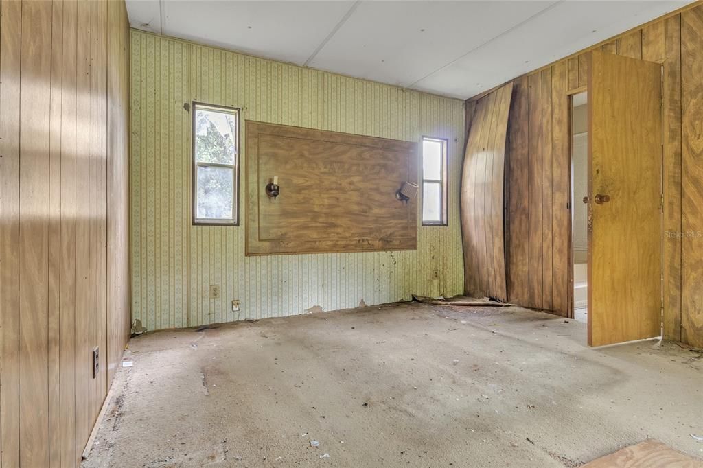 For Sale: $140,000 (0 beds, 0 baths, 1260 Square Feet)