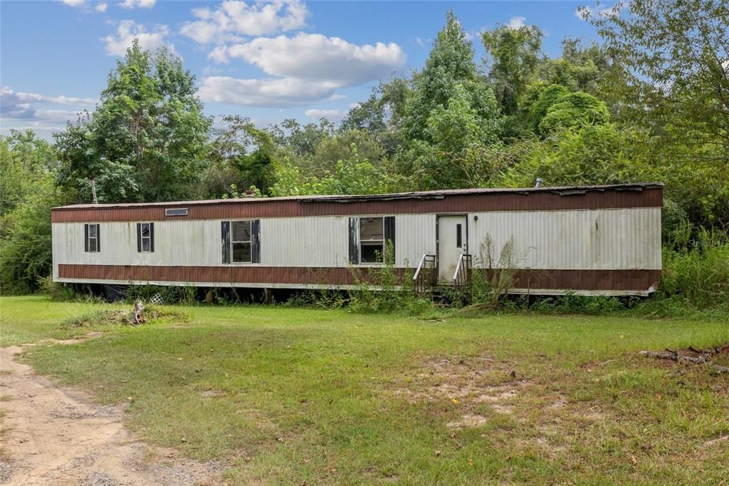 For Sale: $140,000 (0 beds, 0 baths, 1260 Square Feet)