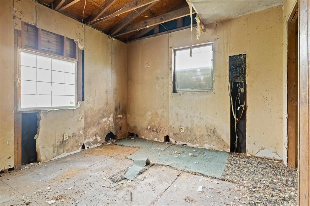 For Sale: $140,000 (0 beds, 0 baths, 1260 Square Feet)