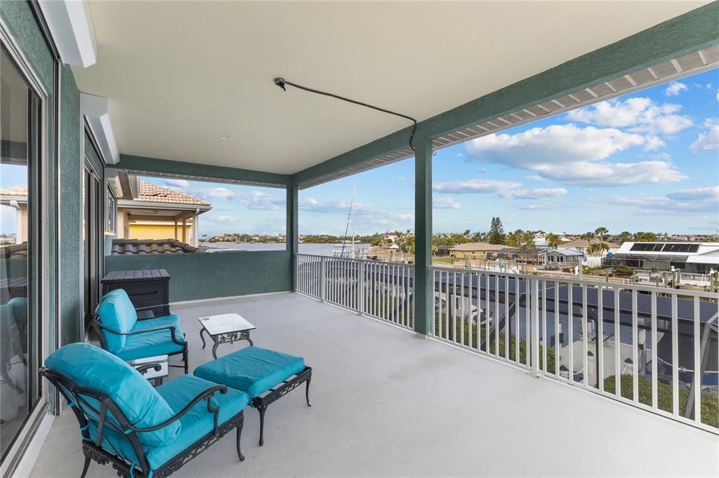 待售: $1,349,999 (4 贝兹, 3 浴室, 3673 平方英尺)