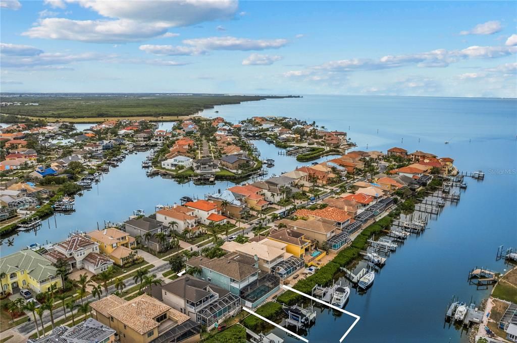 待售: $1,349,999 (4 贝兹, 3 浴室, 3673 平方英尺)