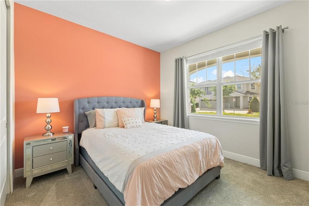 Active With Contract: $732,000 (5 beds, 5 baths, 2945 Square Feet)