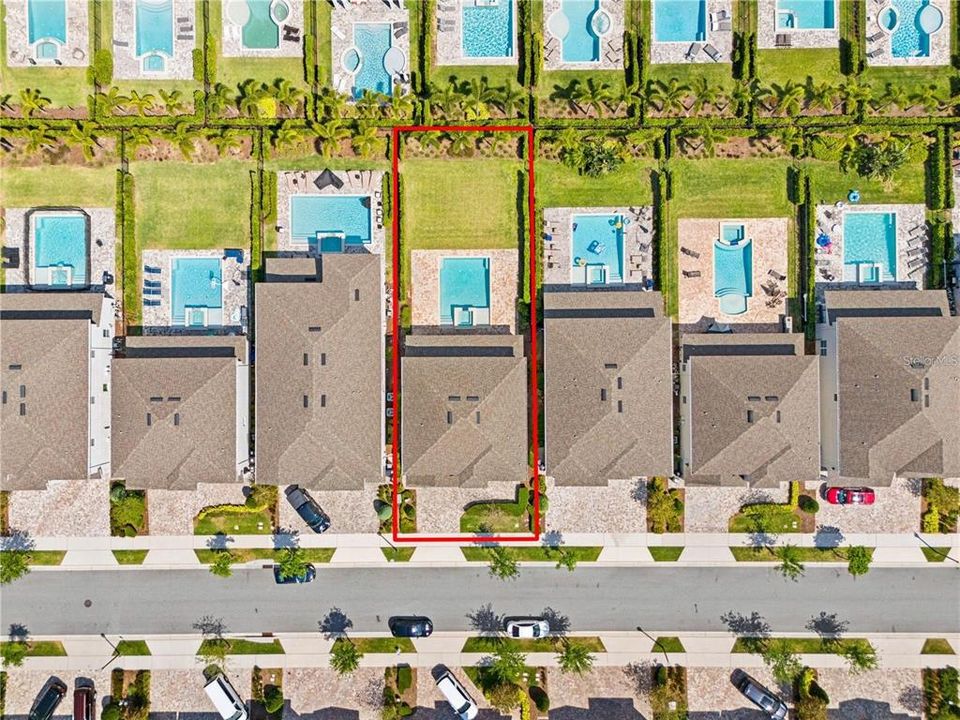 Active With Contract: $732,000 (5 beds, 5 baths, 2945 Square Feet)