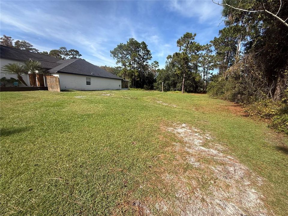 For Sale: $699,999 (5 beds, 3 baths, 2606 Square Feet)