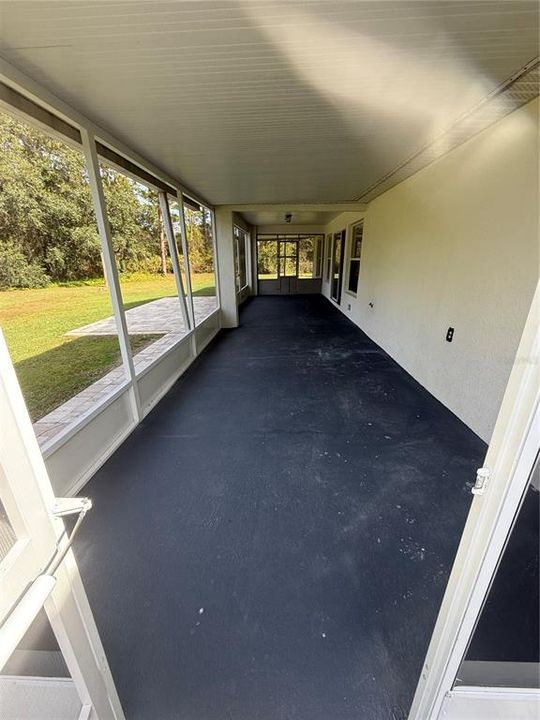 For Sale: $699,999 (5 beds, 3 baths, 2606 Square Feet)