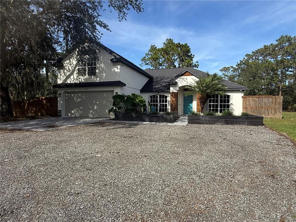 For Sale: $699,999 (5 beds, 3 baths, 2606 Square Feet)