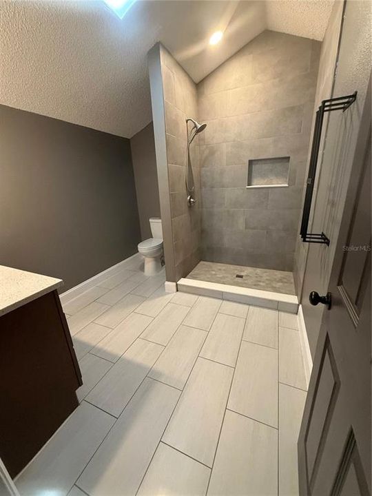 For Sale: $699,999 (5 beds, 3 baths, 2606 Square Feet)