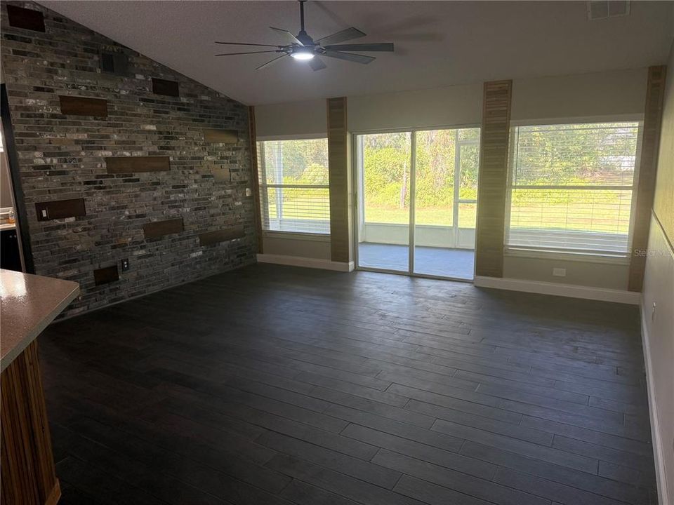 For Sale: $699,999 (5 beds, 3 baths, 2606 Square Feet)