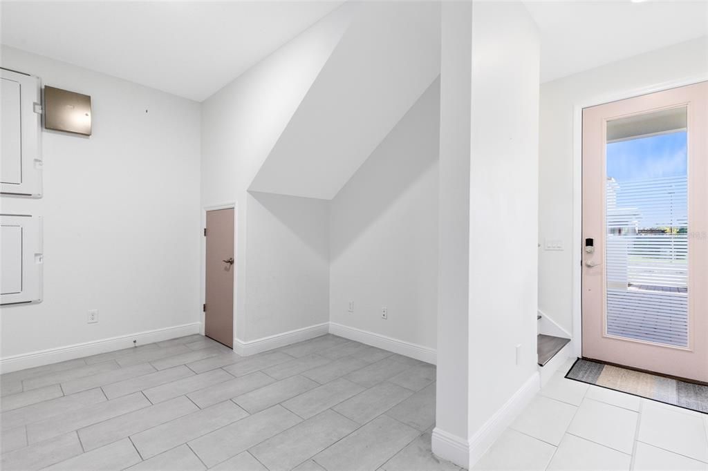 На продажу: $429,000 (2 спален, 2 ванн, 1644 Квадратных фут)