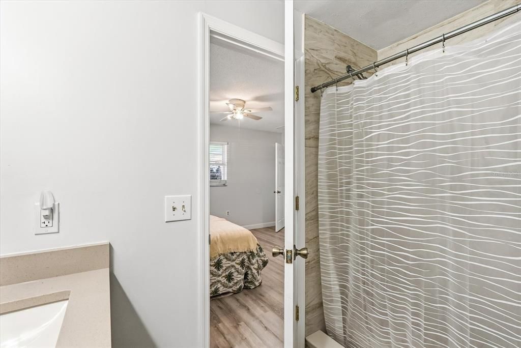 На продажу: $599,000 (4 спален, 3 ванн, 2104 Квадратных фут)