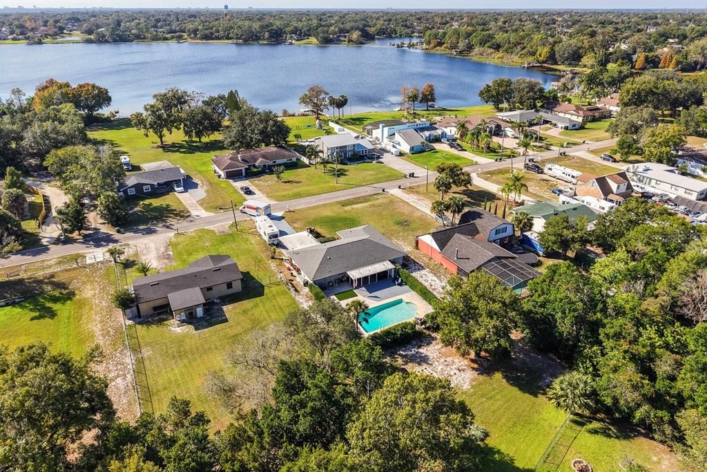 На продажу: $599,000 (4 спален, 3 ванн, 2104 Квадратных фут)