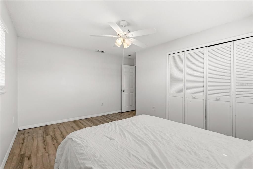 На продажу: $599,000 (4 спален, 3 ванн, 2104 Квадратных фут)