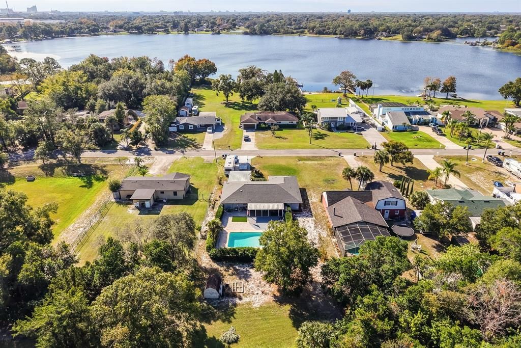 На продажу: $599,000 (4 спален, 3 ванн, 2104 Квадратных фут)