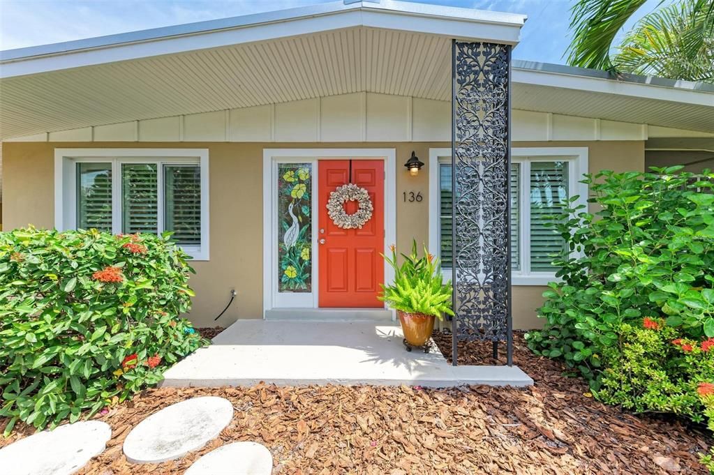 For Sale: $1,249,000 (2 beds, 2 baths, 1068 Square Feet)