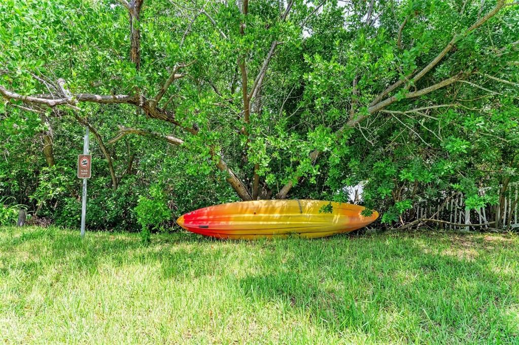 For Sale: $1,249,000 (2 beds, 2 baths, 1068 Square Feet)