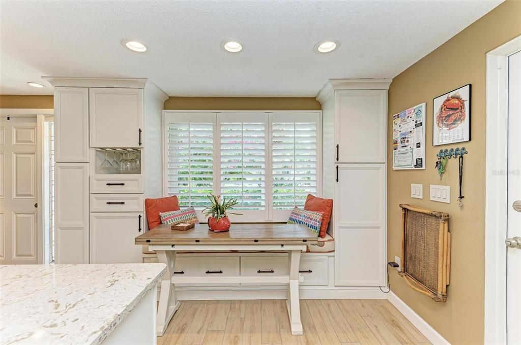 For Sale: $1,249,000 (2 beds, 2 baths, 1068 Square Feet)