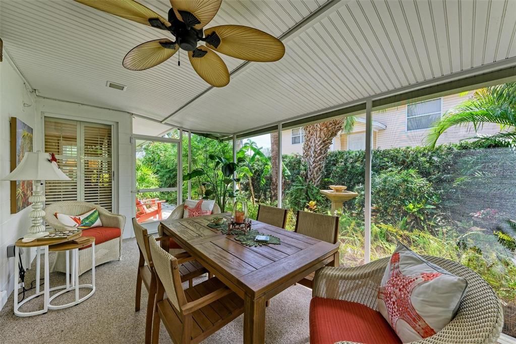 For Sale: $1,249,000 (2 beds, 2 baths, 1068 Square Feet)