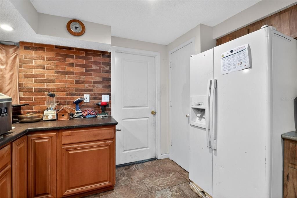 For Sale: $185,000 (3 beds, 2 baths, 1773 Square Feet)