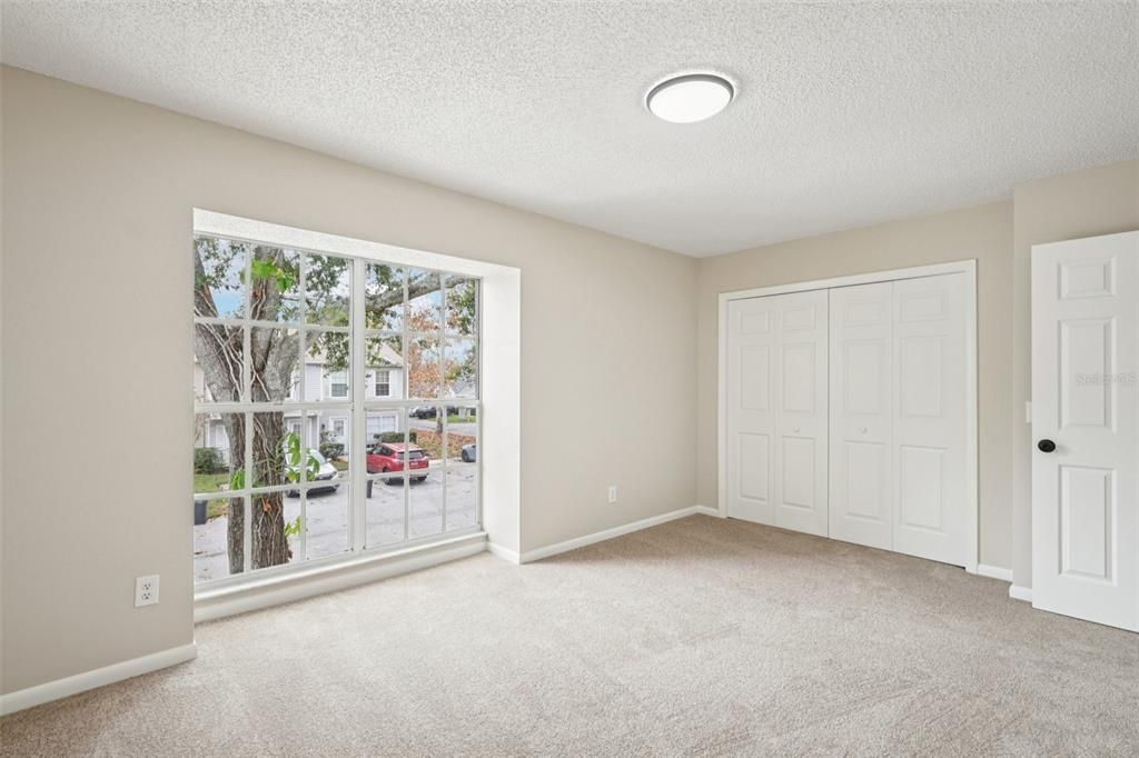 Под контрактом: $239,000 (2 спален, 2 ванн, 1216 Квадратных фут)