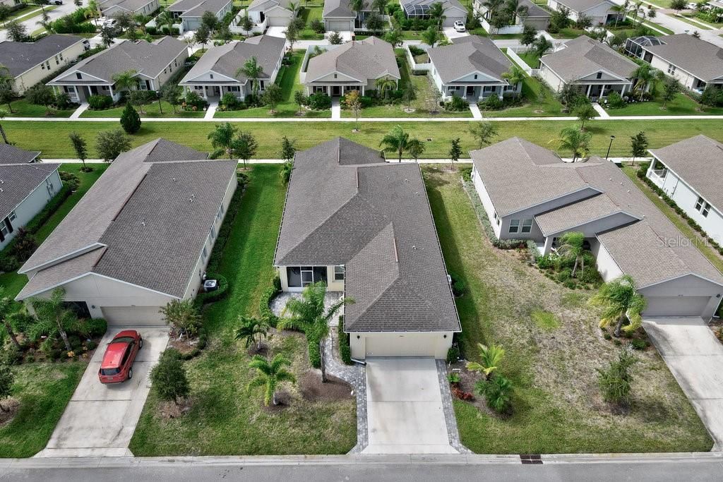 For Sale: $444,000 (4 beds, 2 baths, 2076 Square Feet)