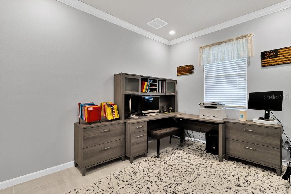 For Sale: $444,000 (4 beds, 2 baths, 2076 Square Feet)