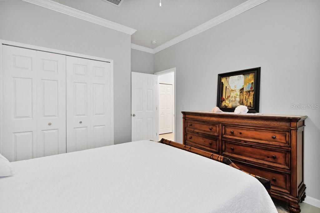 For Sale: $444,000 (4 beds, 2 baths, 2076 Square Feet)