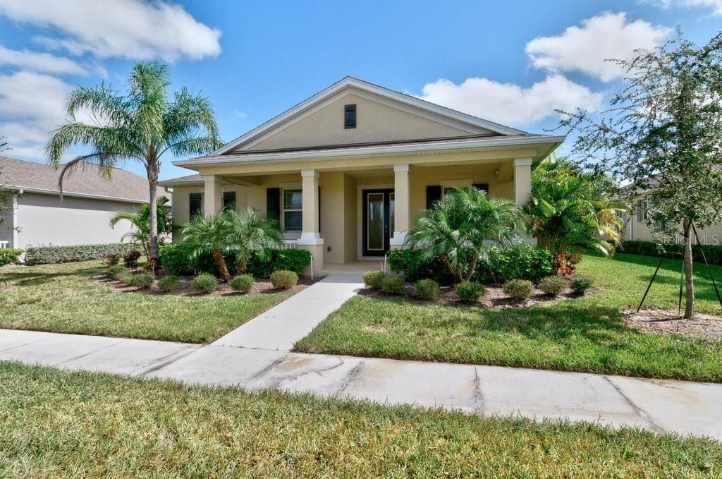 For Sale: $444,000 (4 beds, 2 baths, 2076 Square Feet)