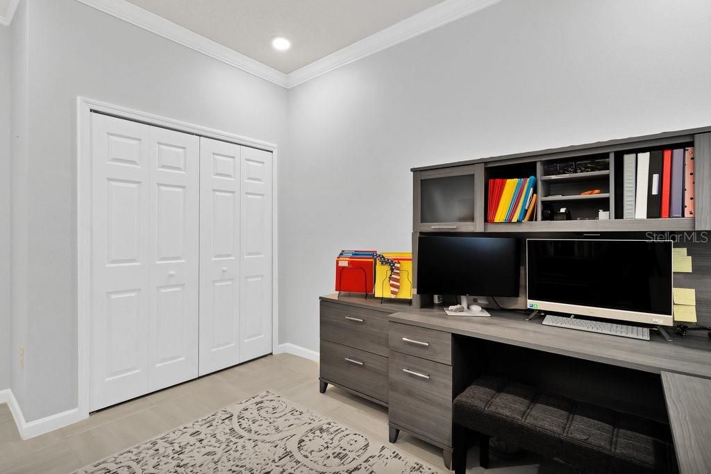 For Sale: $444,000 (4 beds, 2 baths, 2076 Square Feet)