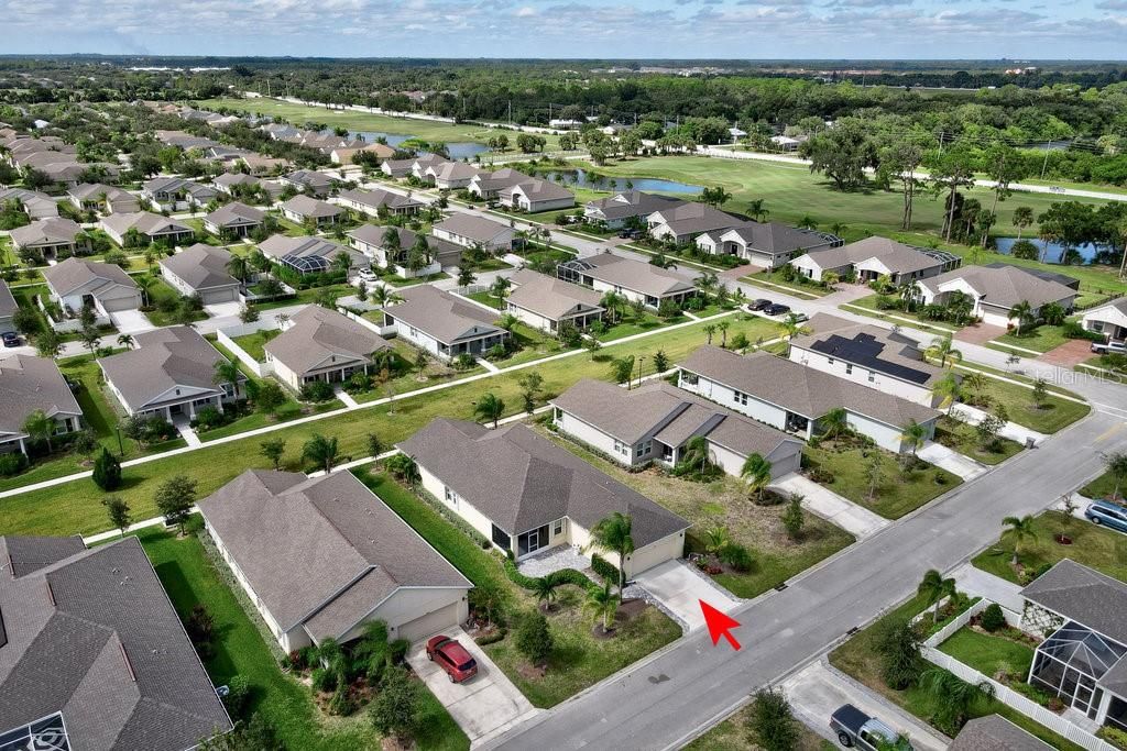 For Sale: $444,000 (4 beds, 2 baths, 2076 Square Feet)