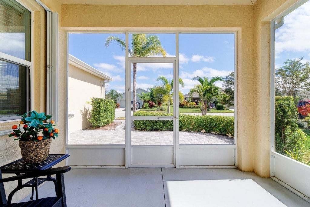 For Sale: $444,000 (4 beds, 2 baths, 2076 Square Feet)