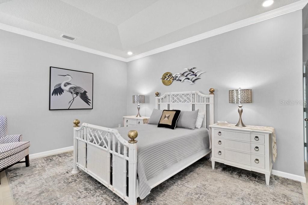 For Sale: $444,000 (4 beds, 2 baths, 2076 Square Feet)