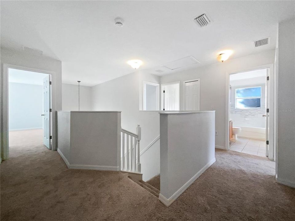 合同活跃: $515,000 (6 贝兹, 3 浴室, 3047 平方英尺)