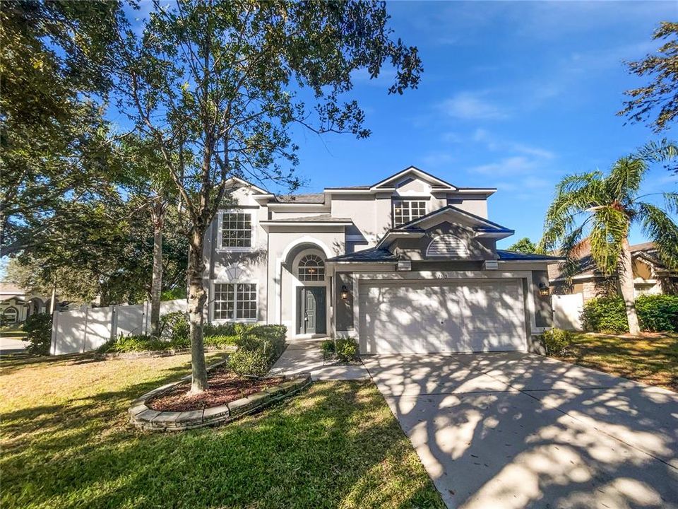 合同活跃: $515,000 (6 贝兹, 3 浴室, 3047 平方英尺)