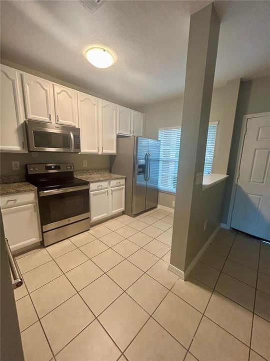 For Rent: $1,650 (2 beds, 2 baths, 1076 Square Feet)