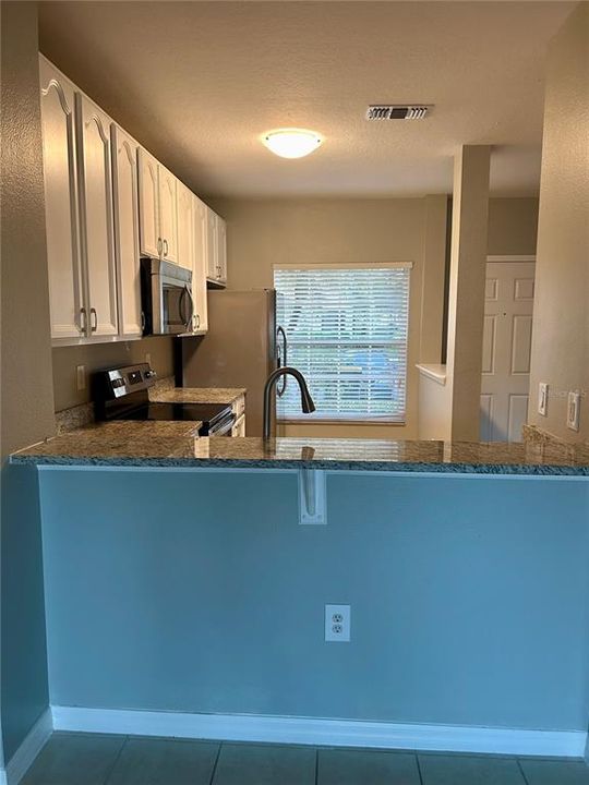 For Rent: $1,650 (2 beds, 2 baths, 1076 Square Feet)