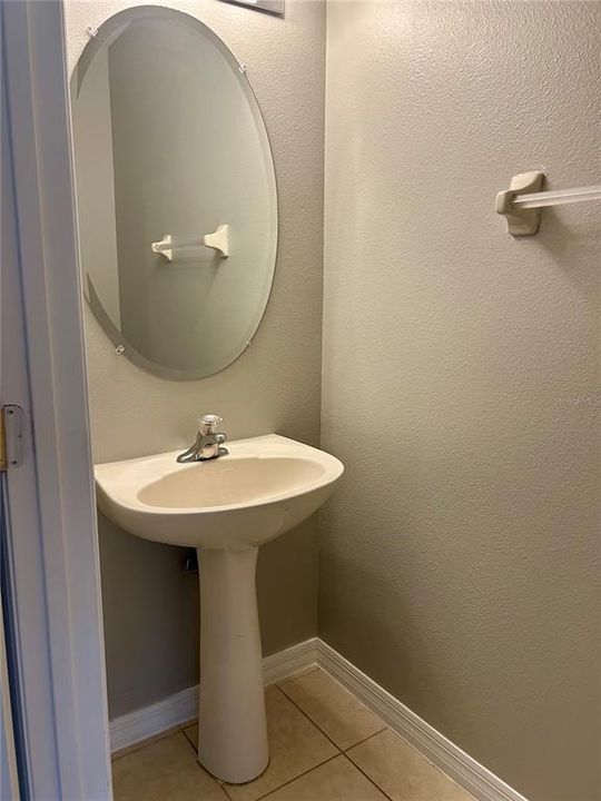 For Rent: $1,650 (2 beds, 2 baths, 1076 Square Feet)