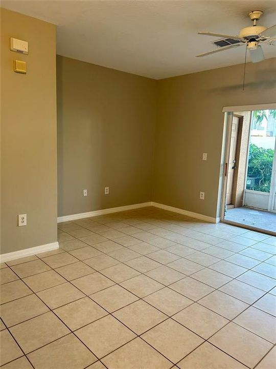 For Rent: $1,650 (2 beds, 2 baths, 1076 Square Feet)