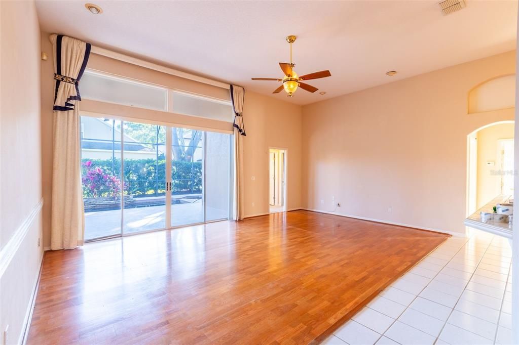 待售: $594,900 (4 贝兹, 3 浴室, 2267 平方英尺)