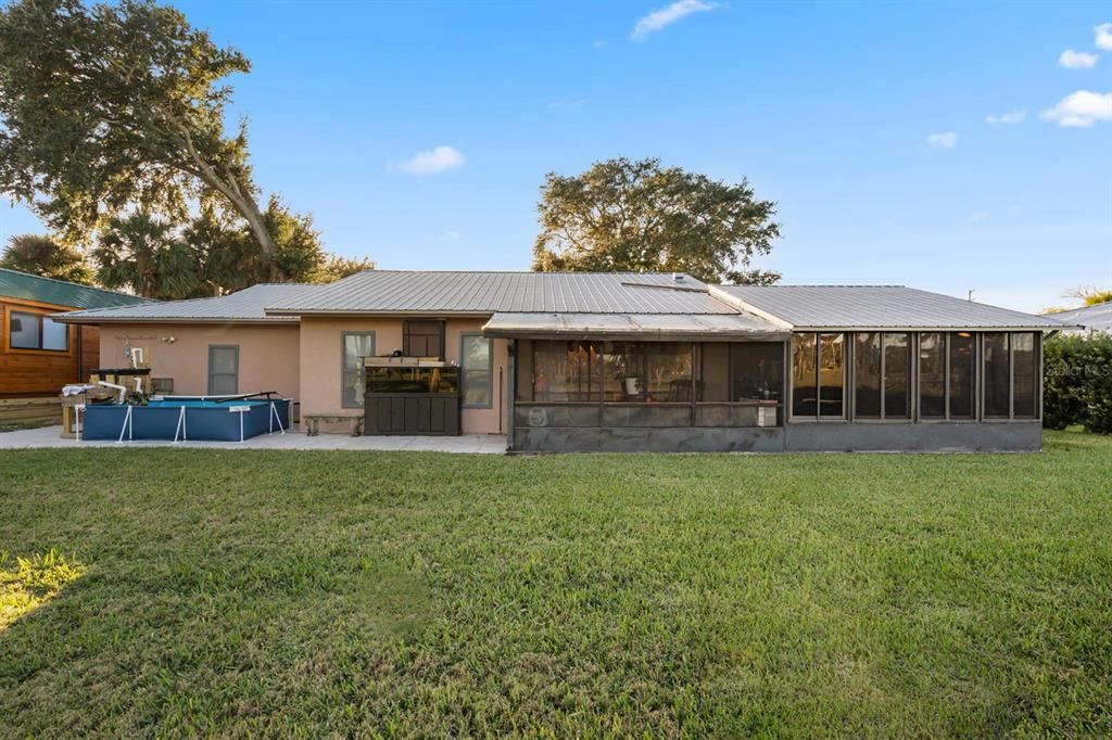 En Venta: $385,000 (4 camas, 2 baños, 1853 Pies cuadrados)