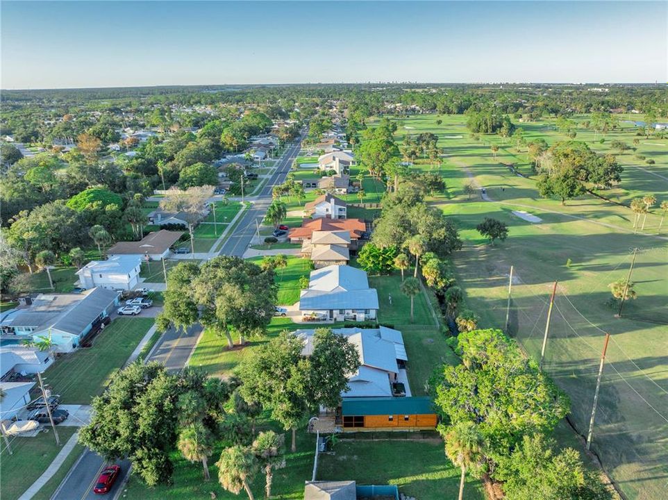 En Venta: $385,000 (4 camas, 2 baños, 1853 Pies cuadrados)