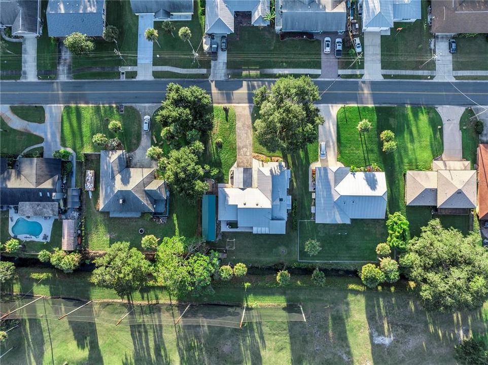 En Venta: $385,000 (4 camas, 2 baños, 1853 Pies cuadrados)