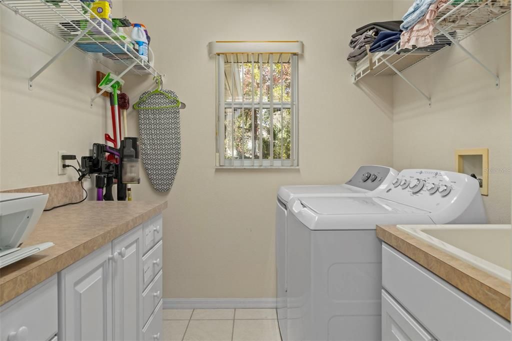 Active With Contract: $479,000 (3 beds, 2 baths, 1771 Square Feet)