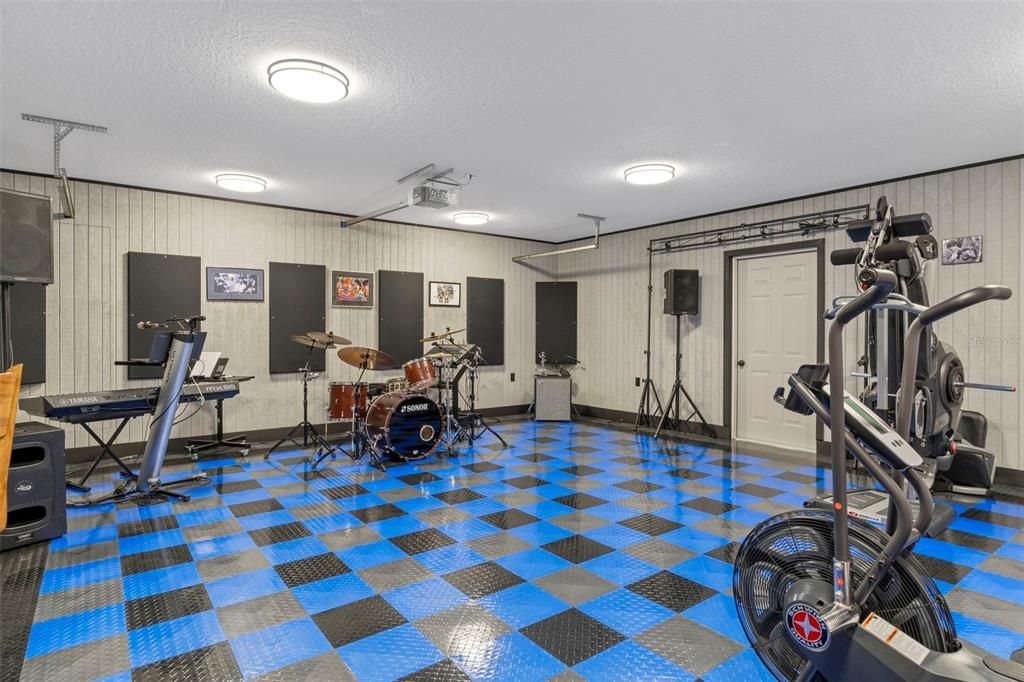 Active With Contract: $479,000 (3 beds, 2 baths, 1771 Square Feet)