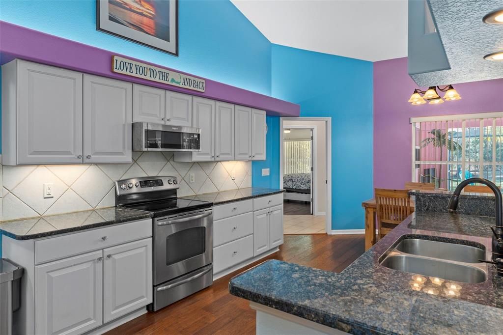 Active With Contract: $479,000 (3 beds, 2 baths, 1771 Square Feet)