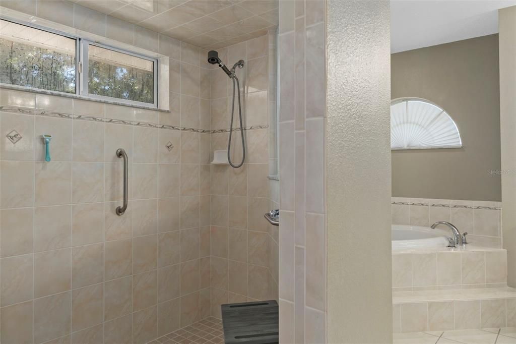 Active With Contract: $479,000 (3 beds, 2 baths, 1771 Square Feet)