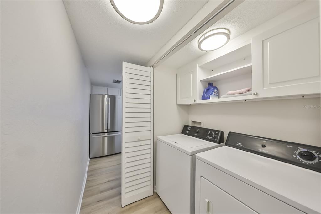 На продажу: $179,900 (2 спален, 1 ванн, 1085 Квадратных фут)