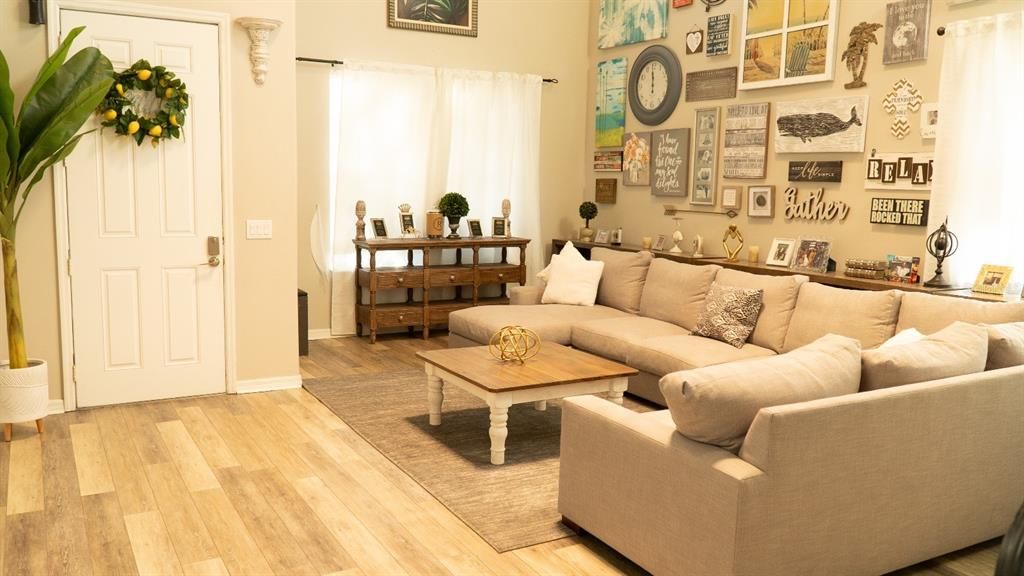 На продажу: $815,000 (5 спален, 3 ванн, 3211 Квадратных фут)